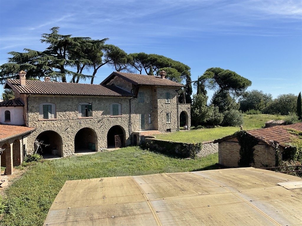 CASSIA- LA GIUSTINIANA  2 APPARTAMENTI