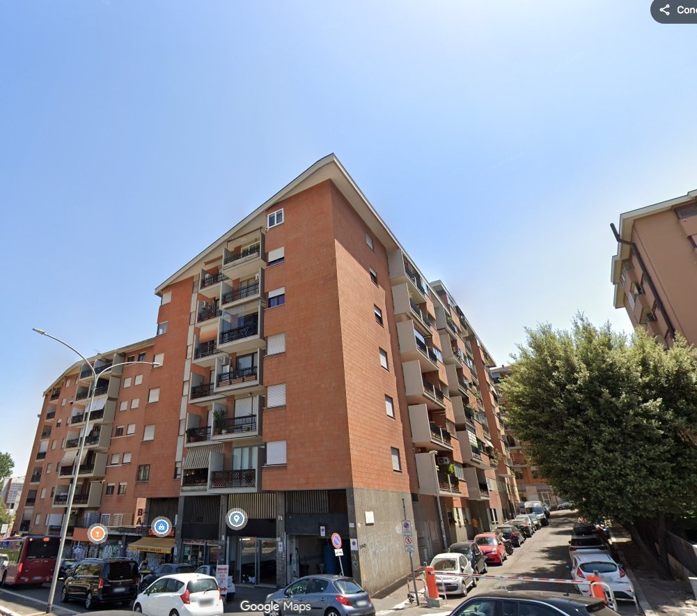 Affittasi appartamento uso studio professionale