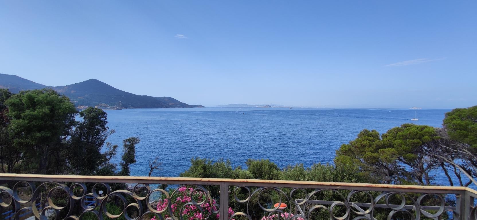 Appartamento indipendente con accesso privato al mare